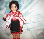 20 inch 60s plastic ukrainian doll black braid 451_06